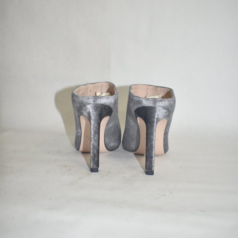 $550 Stuart Weitzman Camila Velvet Slide Mule Poi… - image 7